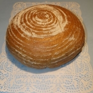 572